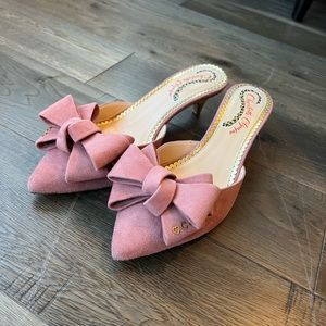 Charlotte Olympia Mules in Dusty Pink Size 37 (US 6.5)
